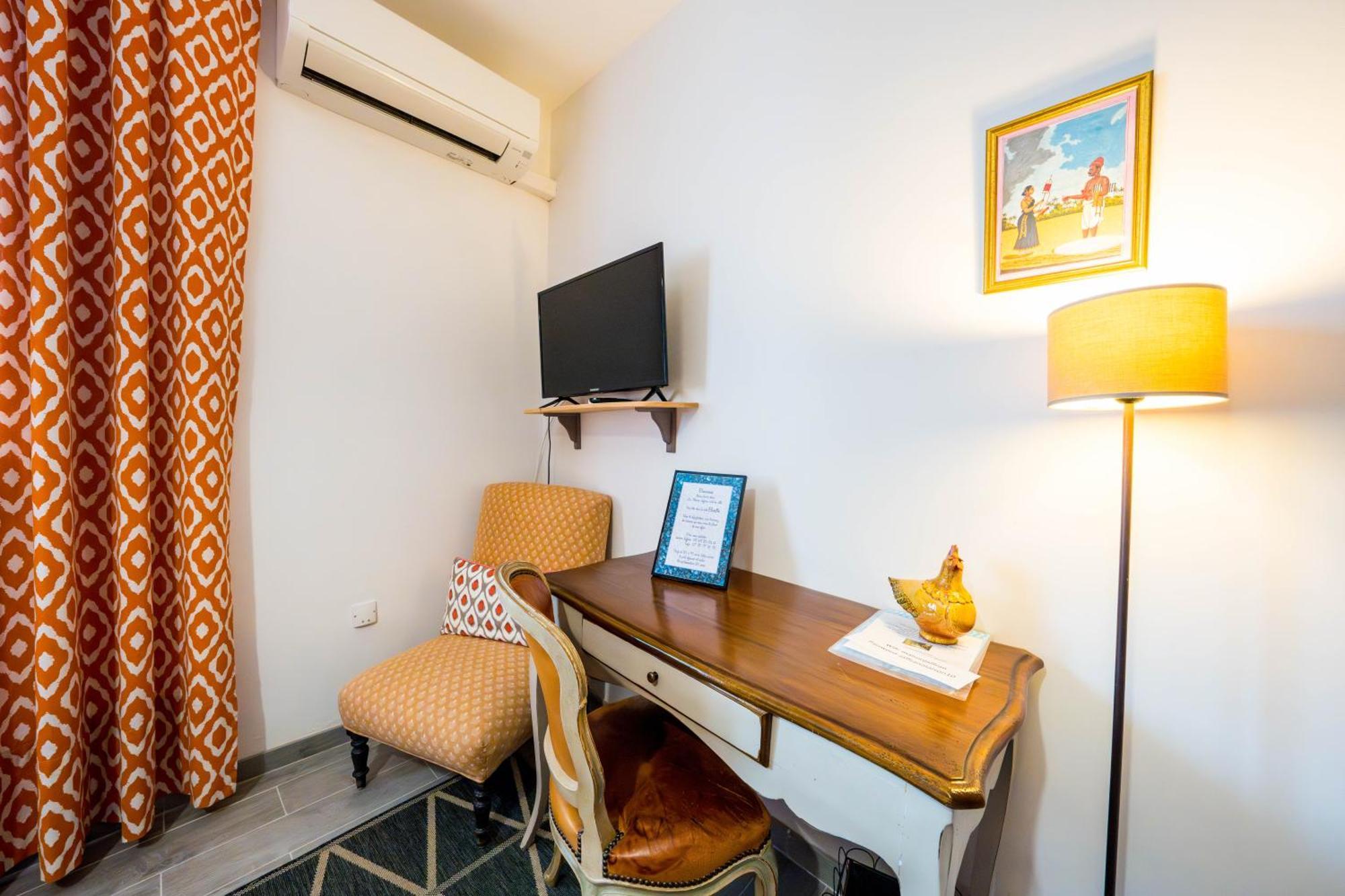 La Maison Jaffran, Suite En Ville Privas Zewnętrze zdjęcie